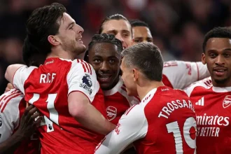 arsenol win premiere league