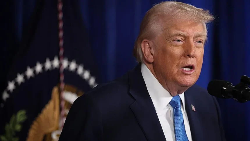 U.S. President Donald Trump said Venezuela will transfer between 30 million and 50 million barrels of oil to the United States following a surprise U.S. military operation that removed President Nicolás Maduro from power. In a post on his Truth Social platform on Tuesday, Trump said the oil would be sold at market price, with proceeds placed under his control to be used for the benefit of both Venezuela and the United States. “I am pleased to announce that the Interim Authorities in Venezuela will be turning over between 30 and 50 MILLION barrels of high-quality, sanctioned oil to the United States of America,” Trump wrote. The announcement came one day after Delcy Rodríguez, formerly Venezuela’s vice president, was sworn in as interim president. Maduro has been transported to the United States, where he is expected to face drug-trafficking and weapons charges. Trump has said he expects U.S. oil companies to begin operating in Venezuela within 18 months, arguing that increased Venezuelan oil production would help keep global oil prices low. “Having a Venezuela that’s an oil producer is good for the United States,” Trump told NBC News on Monday. Industry and Analyst Skepticism Energy analysts remain cautious, warning that restoring Venezuela’s oil industry could take tens of billions of dollars and possibly a decade to reach former production levels. Years of underinvestment, sanctions, and infrastructure decay have sharply reduced output. Venezuela holds the world’s largest proven oil reserves, estimated at 303 billion barrels, but production has declined steadily since the early 2000s. Much of the oil is heavy crude, which is more difficult and costly to refine. Currently, Chevron is the only major U.S. oil company operating in Venezuela. A company spokesperson said Chevron remains focused on employee safety and compliance with U.S. laws. ConocoPhillips and ExxonMobil said they are monitoring developments but declined to speculate on future investments. Disputed Claims Over “Stolen” Oil Trump and Vice President JD Vance have claimed Venezuela previously seized American oil assets. While Venezuela nationalized its oil industry in 1976 and increased state control in 2007 under President Hugo Chávez, foreign companies operated under licensing agreements. In 2019, a World Bank arbitration tribunal ordered Venezuela to pay $8.7 billion to ConocoPhillips as compensation for expropriated assets — a sum that remains unpaid. Uncertain Path Ahead Despite the administration’s confidence, experts say oil companies will seek political stability and legal clarity before committing major investments. Even if projects move forward, any significant increase in output is unlikely to materialize for years. For now, Trump’s plan represents a bold and controversial shift in U.S. policy toward Venezuela — one that could reshape energy markets and geopolitics, but faces major economic and practical hurdles.